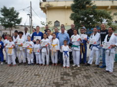 Atletas das mais diversas artes marciais recebem homenagem