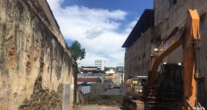 A Prefeitura inicia obras de construção de pontes proporcionando melhorias no trânsito