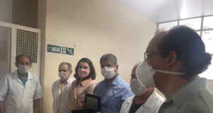 Corpo clínico do Hospital São Camilo faz agradecimento à administração municipal pelas obras realizadas no prédio