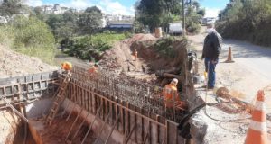 Prefeito visita obras em andamento em Lafaiete