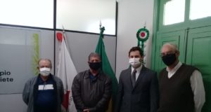 Prefeito recebe novo Delegado Regional de Polícia Civil