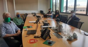 Prefeito acompanha aprovação de projeto da trincheira em reunião na Via 040