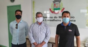 Prefeito recebe Diretor da FDCL e confirma continuidade de parceria entre as Instituições