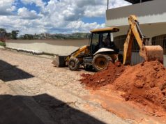 Prefeitura realiza diversas obras de rede pluvial em vários bairros.