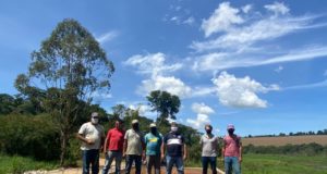 Prefeito visita obras em bairros do município