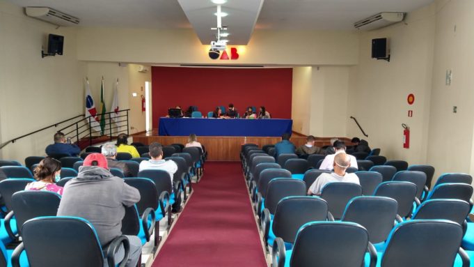 Sessão pública para contratação emergencial de empresas de transporte coletivo