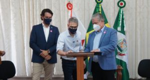 Lafaiete adere ao Programa Minas Livre para Crescer e institui decreto de liberdade econômica