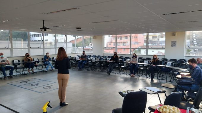 Prefeitura lança projeto de capacitação e apoio ao servidor público