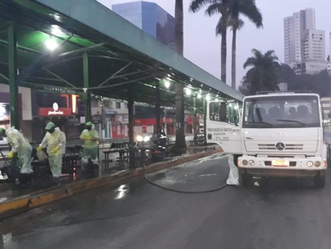 Prefeitura realiza mais uma ação de limpeza e desinfecção de locais públicos