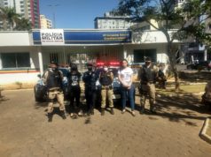 Guarda Municipal e Polícia Militar realizando blitz educativa contra o Feminicídio