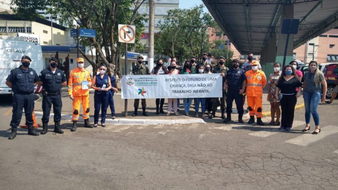 Carreata e blitz pela erradicação do trabalho infantil são realizadas em Lafaiete