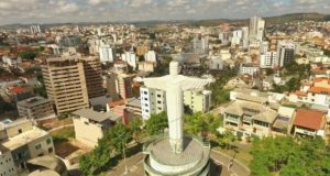 A Administração Municipal de Conselheiro Lafaiete presta uma homenagem a todos os servidores públicos pela passagem de seu dia.