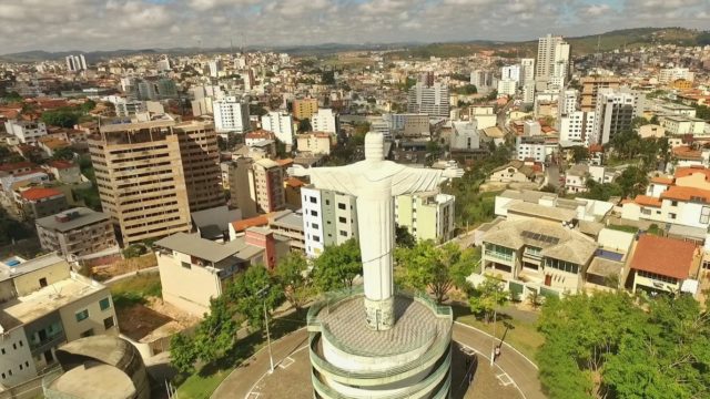 A Administração Municipal de Conselheiro Lafaiete presta uma homenagem a todos os servidores públicos pela passagem de seu dia.