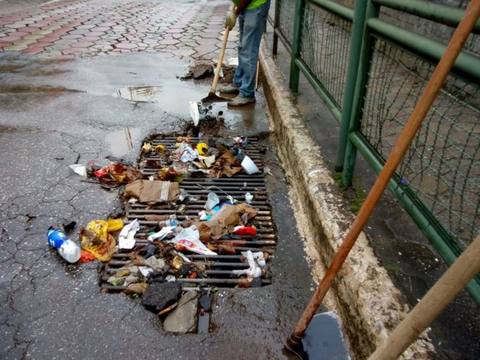 Prefeitura realiza limpeza e recuperação das vias após chuvas intensas
