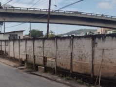 Prefeitura realiza ação para retirada de lixo em via pública