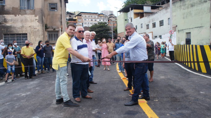 Prefeitura de Lafaiete entrega mais uma obra à população, nova ponte e abertura de via no Bairro São Sebastião