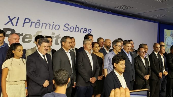 Prefeitura de Lafaiete recebe reconhecimento em premiação do Sebrae