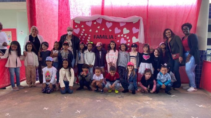 Proinfância comemora dia da família e homenageia as mães
