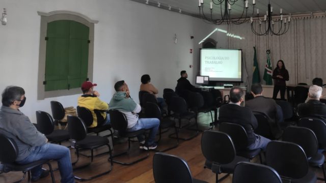 Secretaria de Administração realiza ações para beneficiar servidores