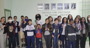 Alunos da Rede Municipal de Ensino recebem medalhas e certificados do Projeto Habitat Marte