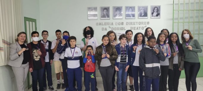 Alunos da Rede Municipal de Ensino recebem medalhas e certificados do Projeto Habitat Marte