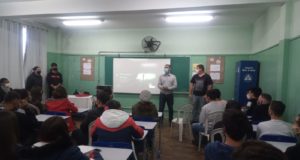 E. M. Luiz Carlos Gomes Beato realiza ações e palestras mantendo ensino diversificado e de qualidade em nossa região