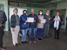Momento cívico na Escola Municipal Luiz Carlos Gomes Beato