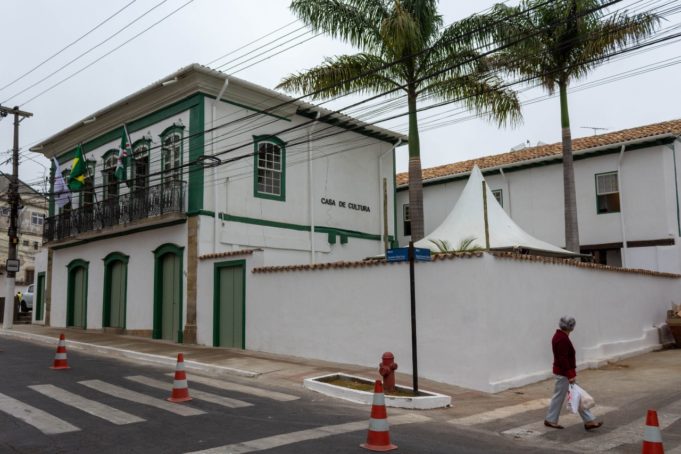 Casa de Cultura Gabriela Mendonça, mais um patrimônio recuperado, foi entregue à população pela Prefeitura de Conselheiro Lafaiete
