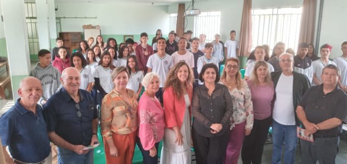 PROJETO ELEITOR DO FUTURO: “A mudança no mundo, começa dentro da gente!”