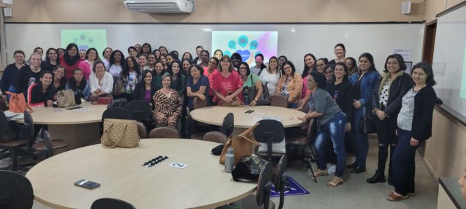 Secretaria Municipal de Educação promove formação de apoio à inclusão