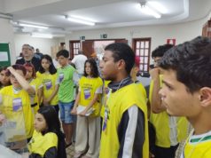 Alunos do Projeto Eleitores do Futuro colaboraram com as eleições no 1º turno