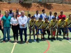 Prefeitura entrega mais uma obra, nova quadra no Bairro Santa Maria