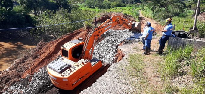 Contenção próxima à via férrea e rio Bananeiras acontece em Gagé