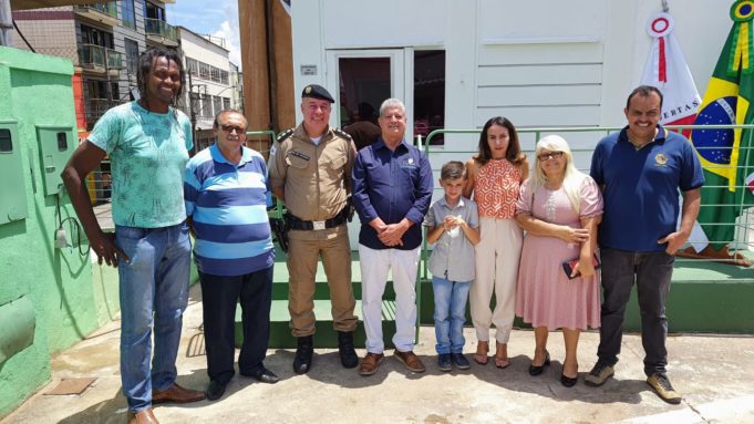 Prefeitura inaugura base policial sobre a passagem subterrânea