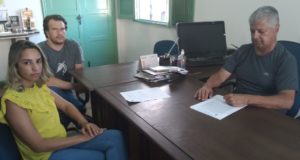 Prefeitura finaliza processo de regularização fundiária de mais de 160 imóveis.