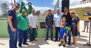 Prefeitura inaugura quadra no bairro São José