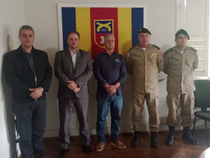 Segurança Escolar é tema de reunião conjunta entre Executivo Municipal e Polícia Militar