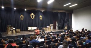 Educação e Policia Militar realizam encontro de pais com o tema segurança das crianças nas creches.