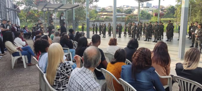 O Tiro de Guerra 04-032 realizou solenidade em comemoração ao Dia das Mães