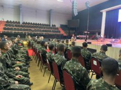 O Tiro de Guerra 04-032 participou de palestra sobre preservação da vida e saúde mental