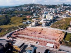 As obras de construção da nova escola do Bairro Siderúrgico estão em ritmo acelerado e seguem o cronograma previsto.