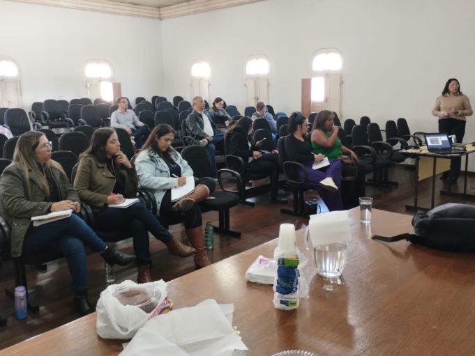 SECRETARIA DE EDUCAÇÃO PROMOVE CAPACITAÇÃO PARA CONSELHEIROS MUNICIPAIS