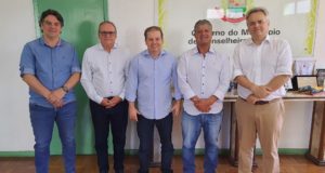 Prefeito de Lafaiete discute implantação de importante indústria em encontro com empresários