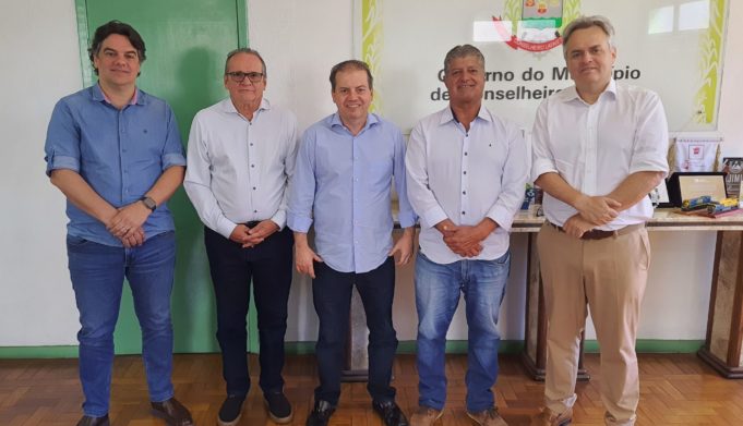 Prefeito de Lafaiete discute implantação de importante indústria em encontro com empresários