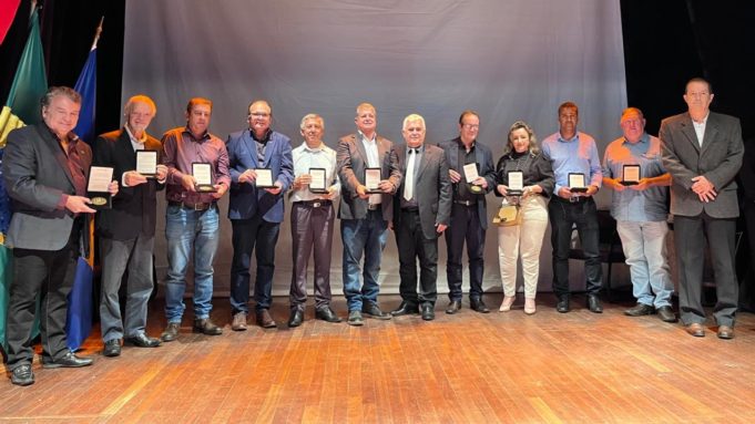 Prefeito de Conselheiro Lafaiete participa de Reunião da AMALPA