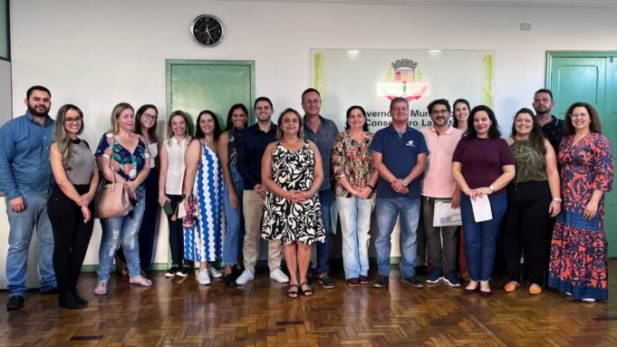 No dia do aniversário de Lafaiete Prefeitura anuncia a chegada de 26 médicos para atendimento à população