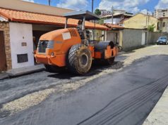 Lafaiete recebe obras de pavimentação por toda a cidade.