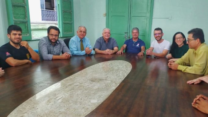 Em reunião com equipe Prefeito apresenta novo Procurador Municipal
