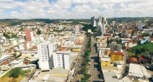 Prefeitura retoma a obra paralisada há anos da galeria da Telésforo Cândido de Resende