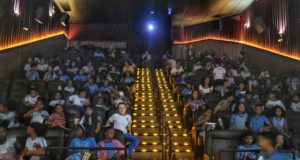 PROJETO CINE ESCOLA LOTA SESSÕES DE CINEMA EM LAFAIETE COM MAIS DE 100 EXIBIÇÕES GRATUITAS